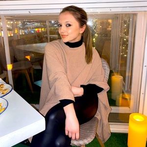 Meet your Posher, Jenna